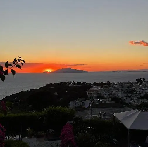 Il Tramonto Bed and Breakfast 4*